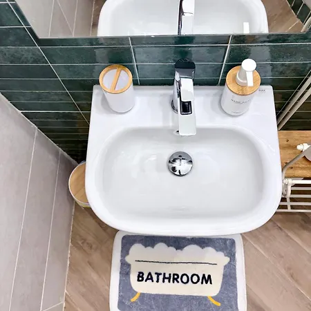 La Dimora Di Bilbo Metro B Appartement *